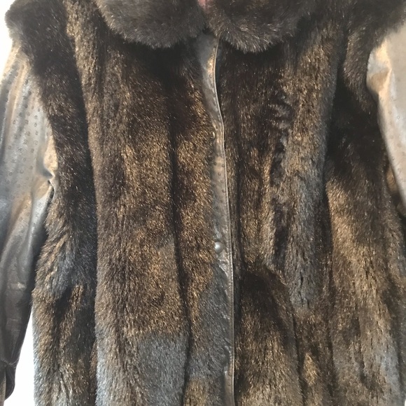 Vintage D’Esprit dubrowsky and peribinder faux fur and leather jacket. - Picture 3 of 13